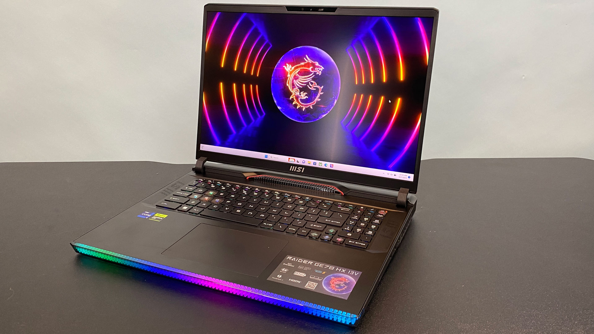 MSI Raider GE78 HX (17", 16GB RAM, 512GB SSD, Core Black)